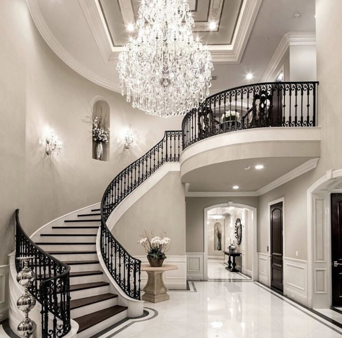 Лестницы в элитных домах