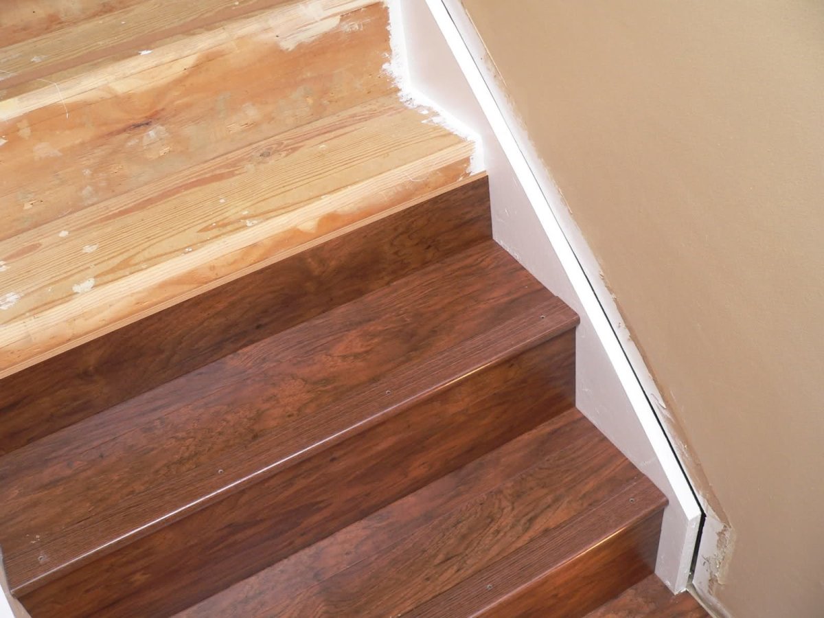 Отделка пола деревом