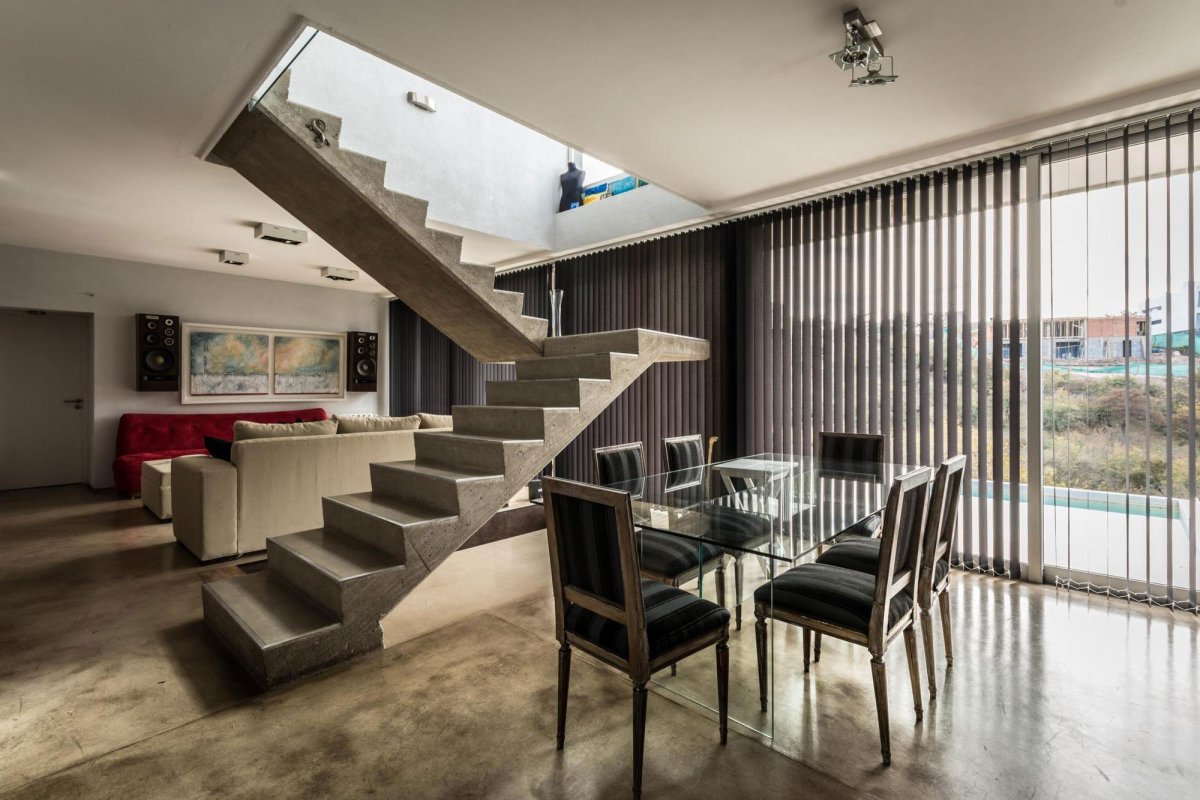 Лестница в интерьере