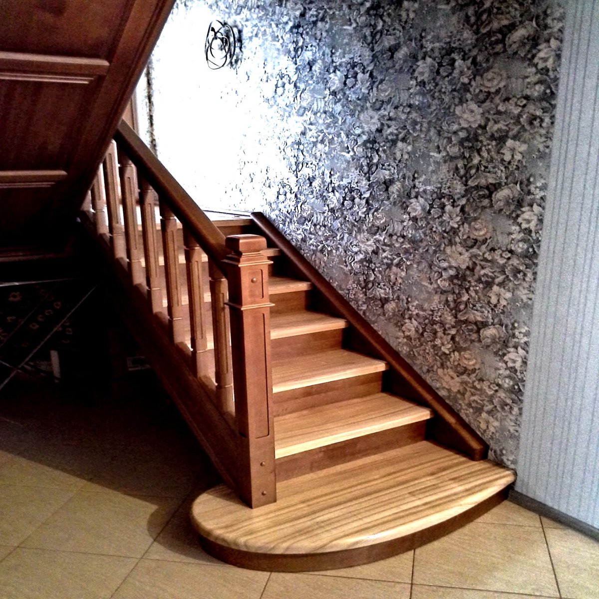 Лестница из дерева