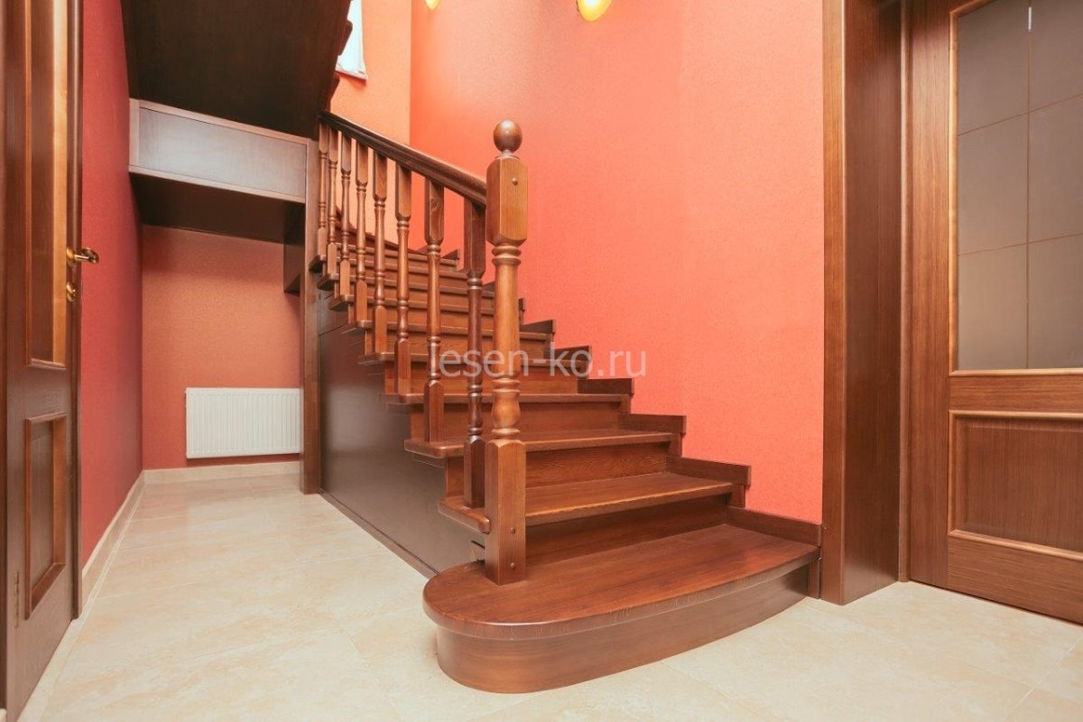 Отделка лестничного пролета