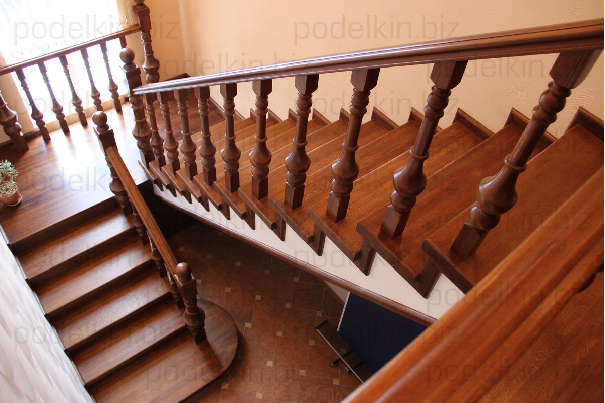 Лестница из дуба пригласительная ступень