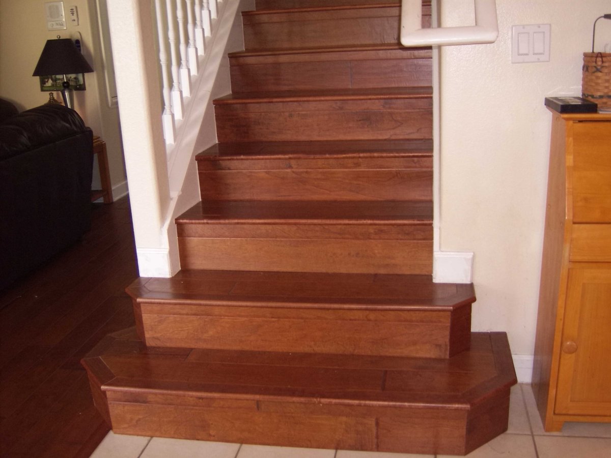 Пригласительная ступень лестницы