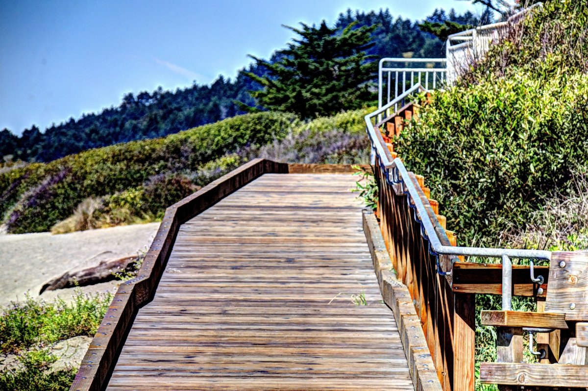 Фреска на стену у лестницы