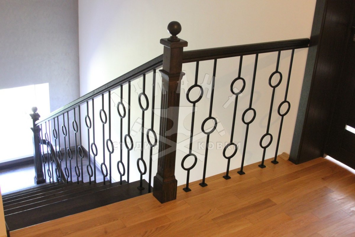 Перила для лестницы из металла
