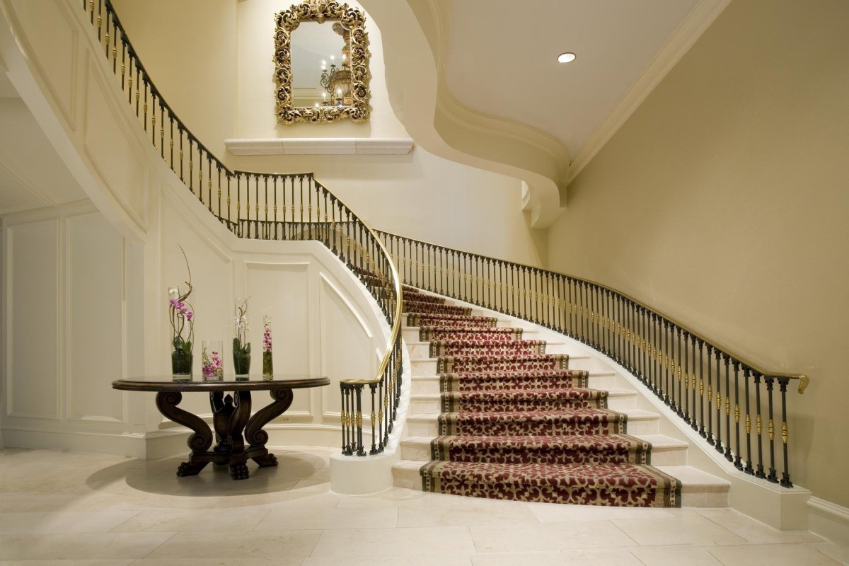 Монолитные двухмаршевые лестницы