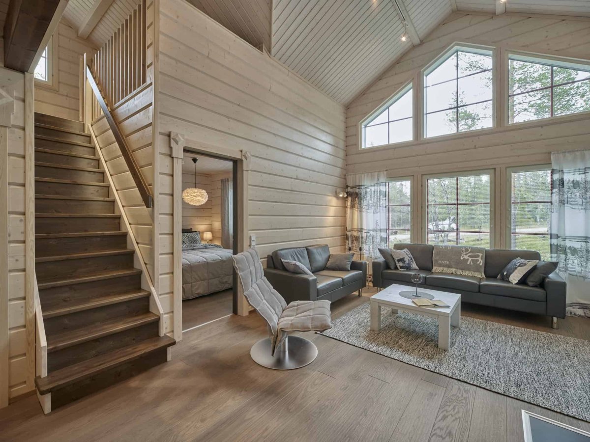 Лестница для брусового дома