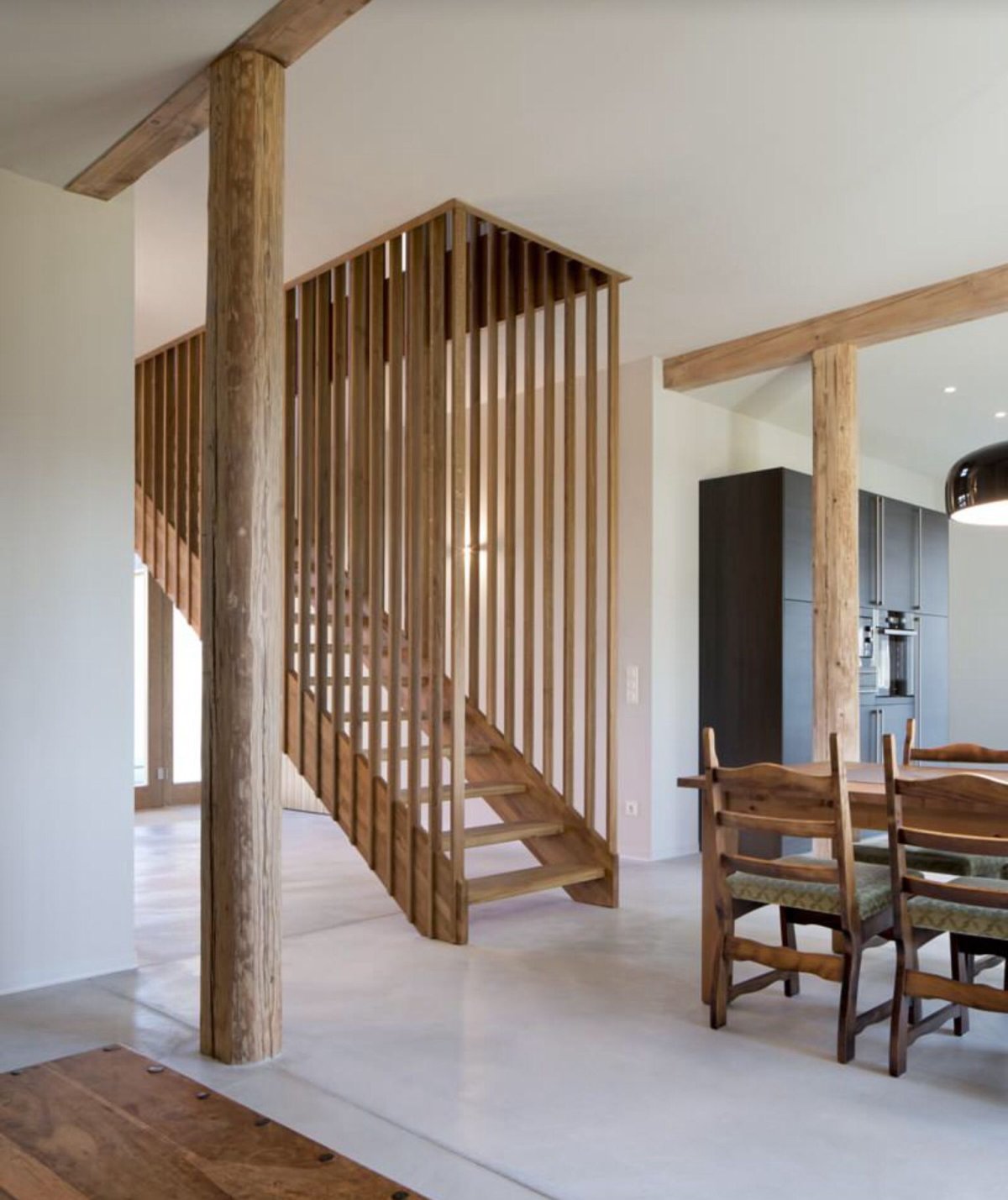 Современные деревянные перила