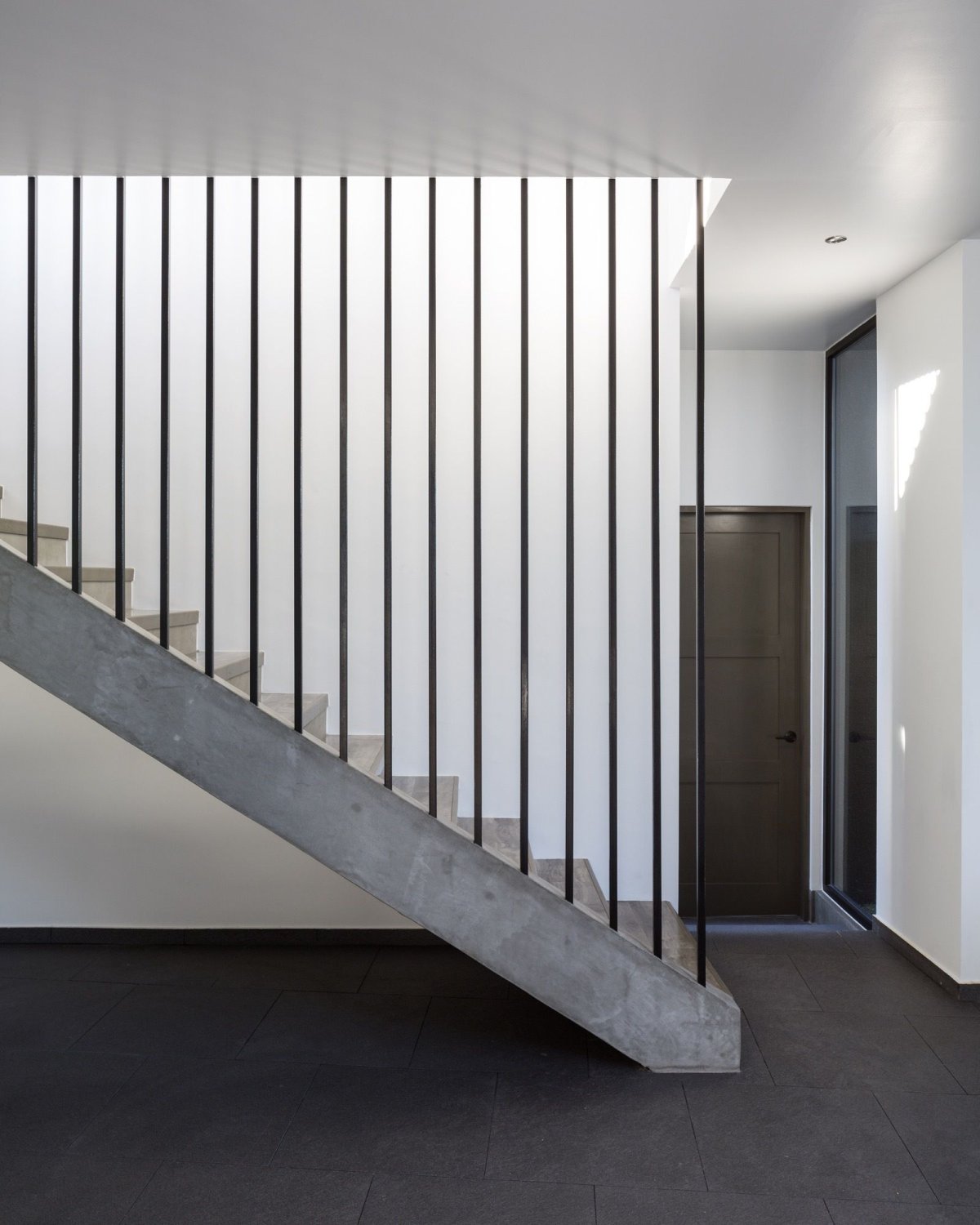 Современные перила для лестниц