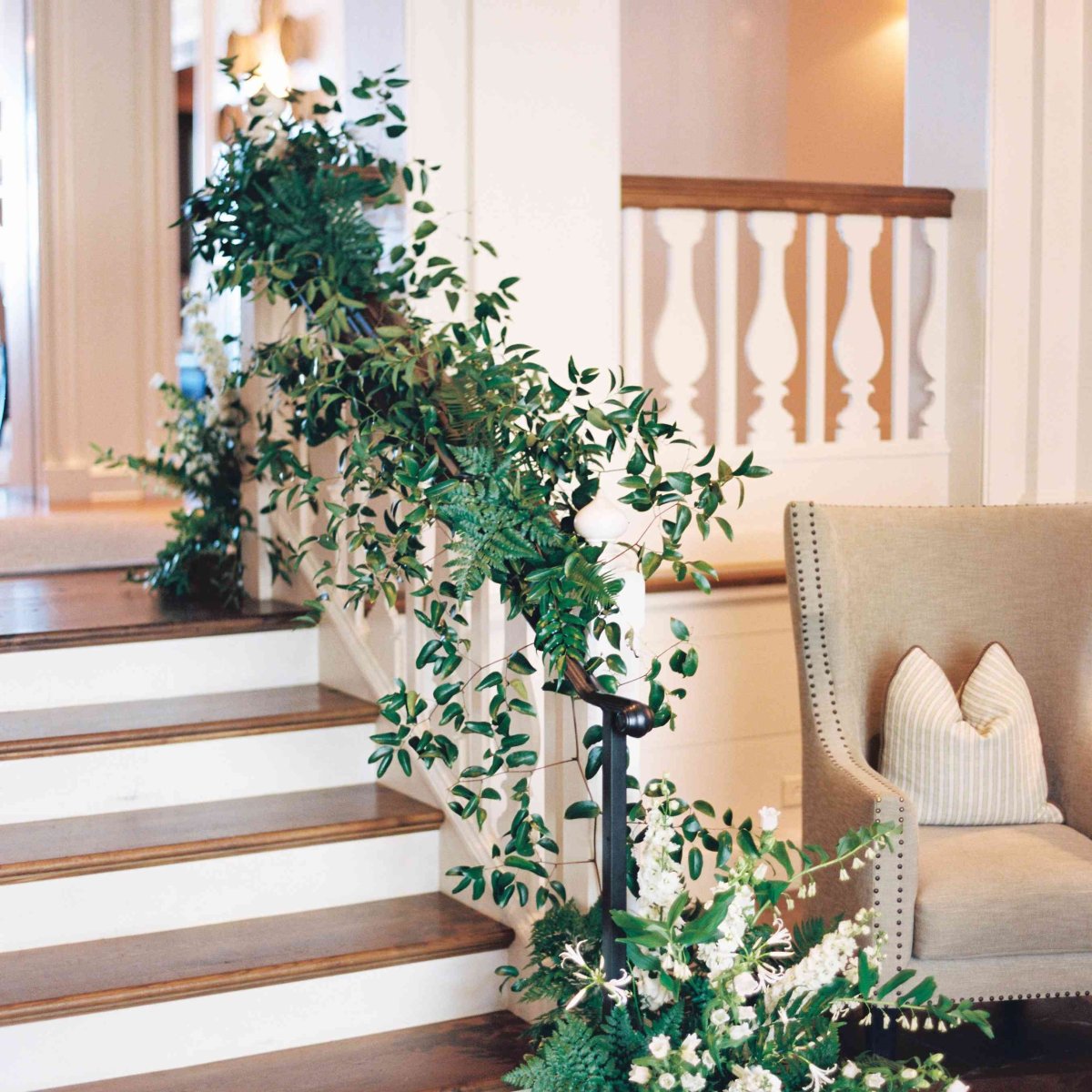 Лесенка декоративная с цветами