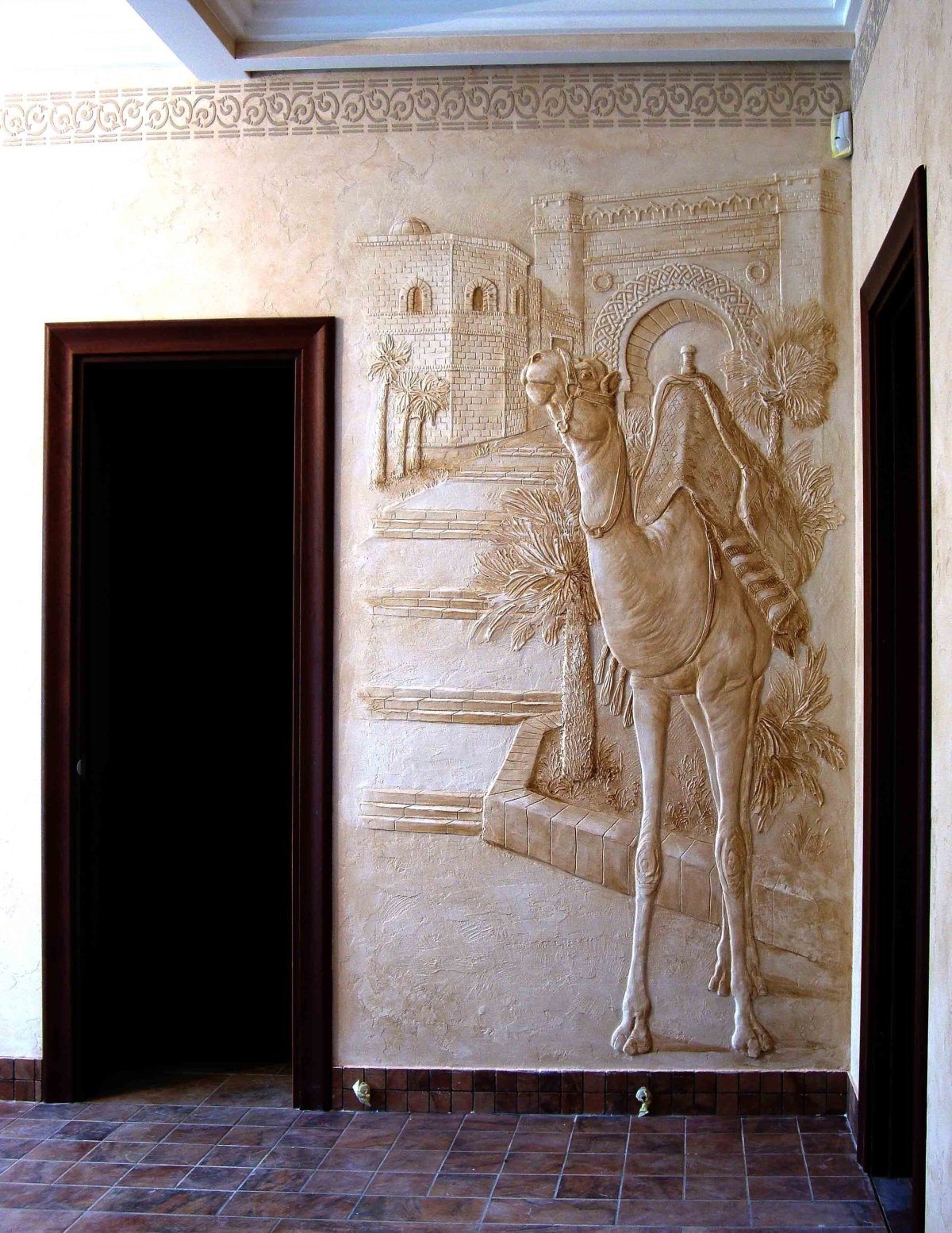 Отделка стен декоративной штукатуркой