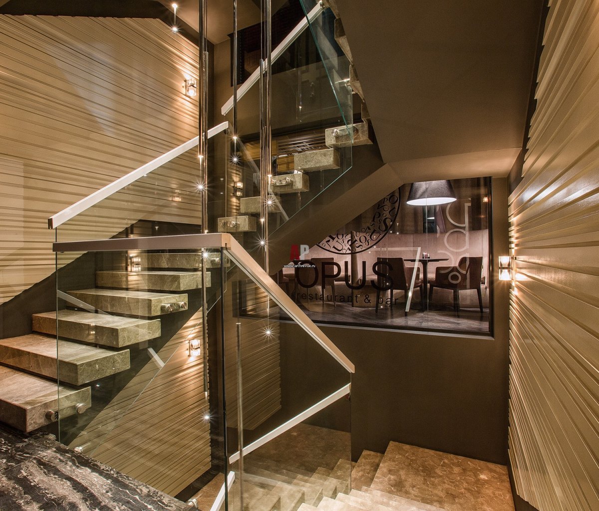 Парадная лестница