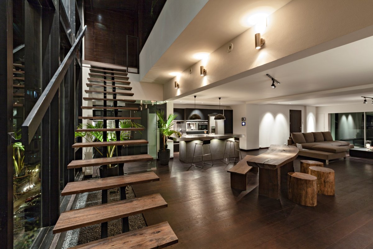 Джон Абрахам пентхаус