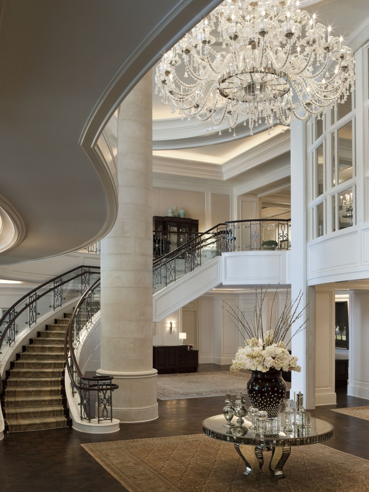 Роскошные лестницы