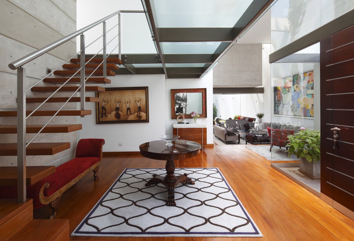 Первый этаж в частном доме интерьер