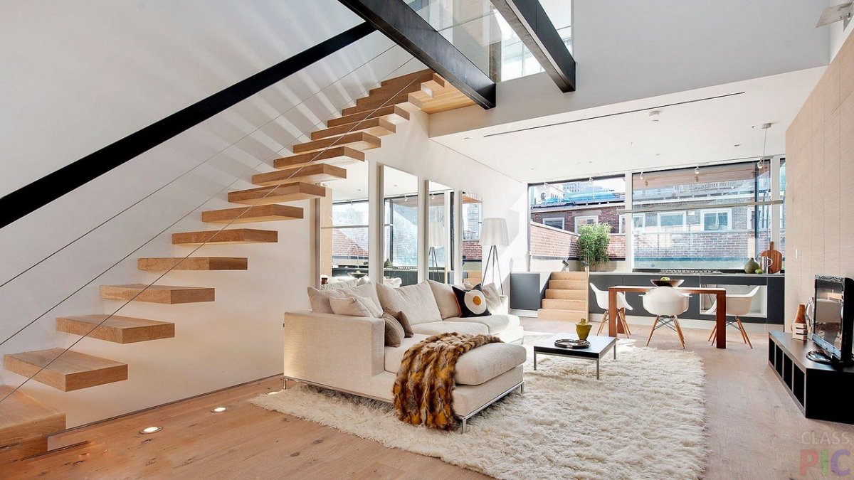 Двухэтажные комнаты с лестницей