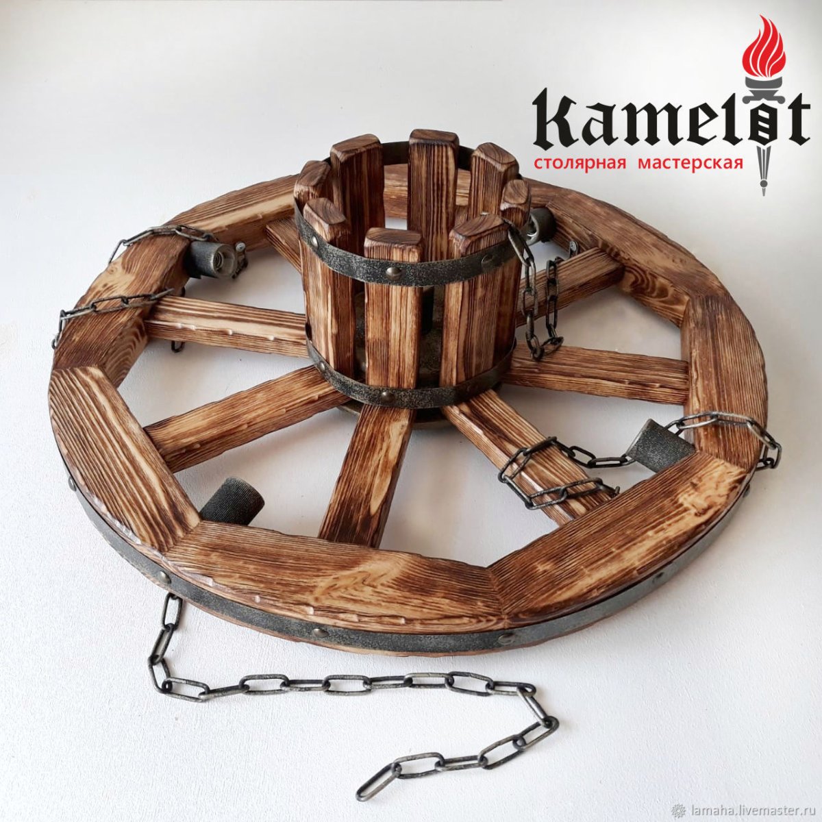 Люстра колесо из дерева