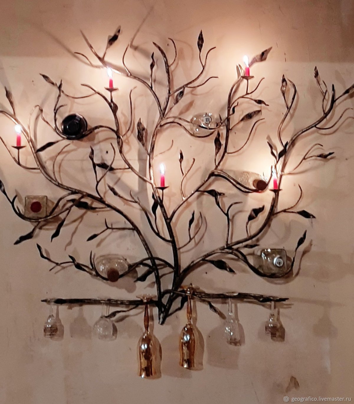 Настенный декор из веток