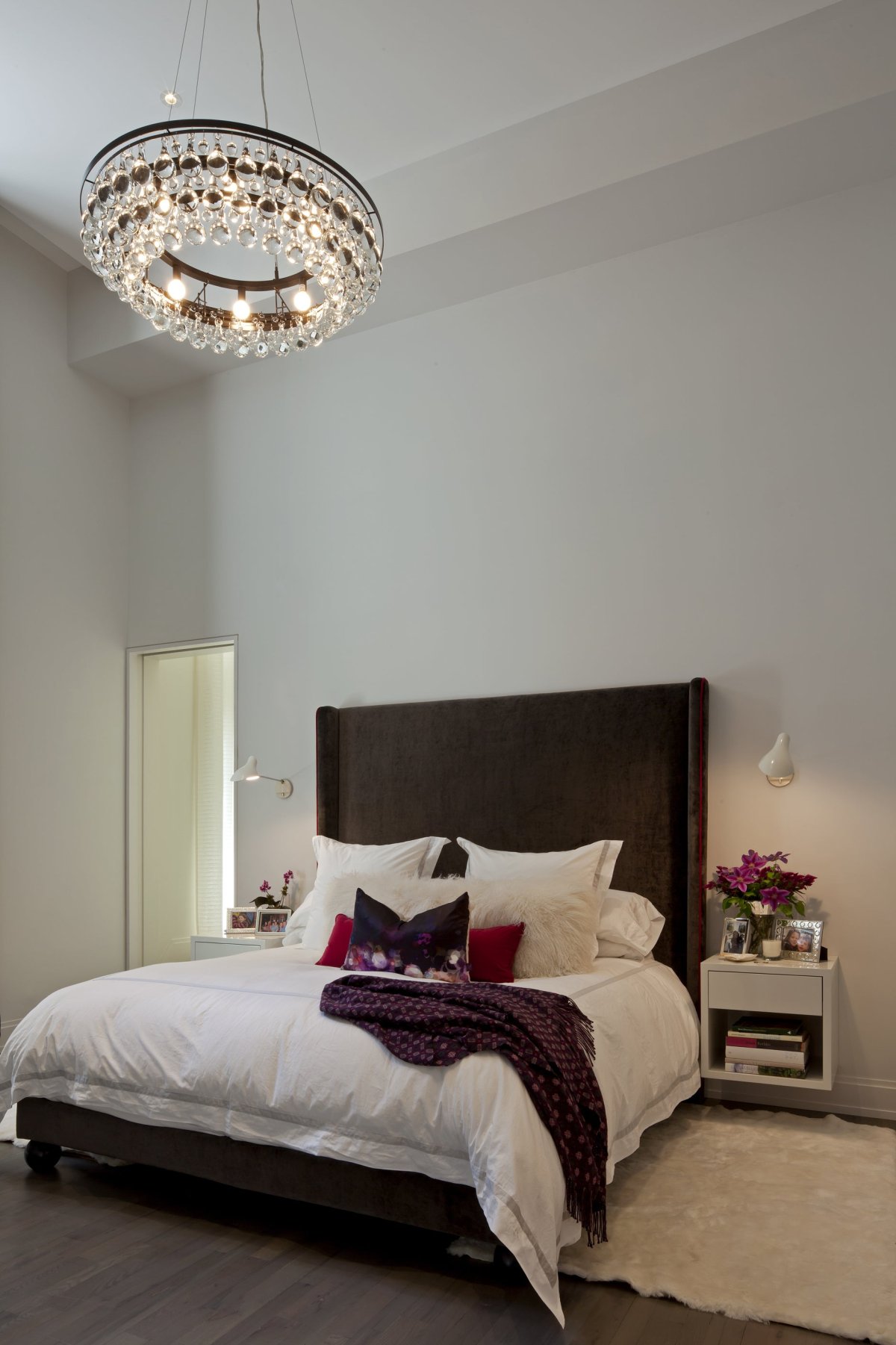 Люстра лофт в интерьере спальни