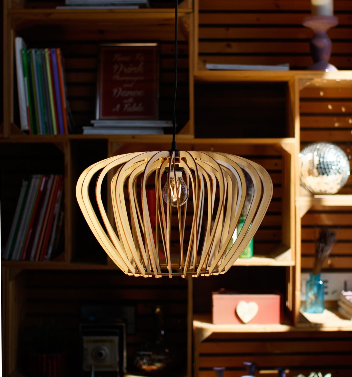 Люстра из фанеры