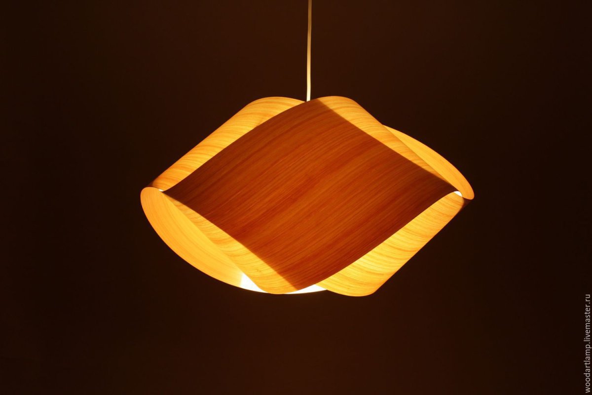 Светильник из шпона