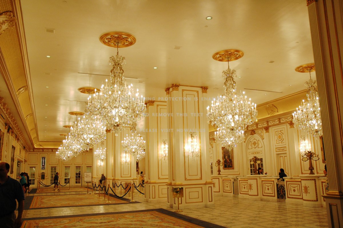 ЛЭТИ люстра фойе