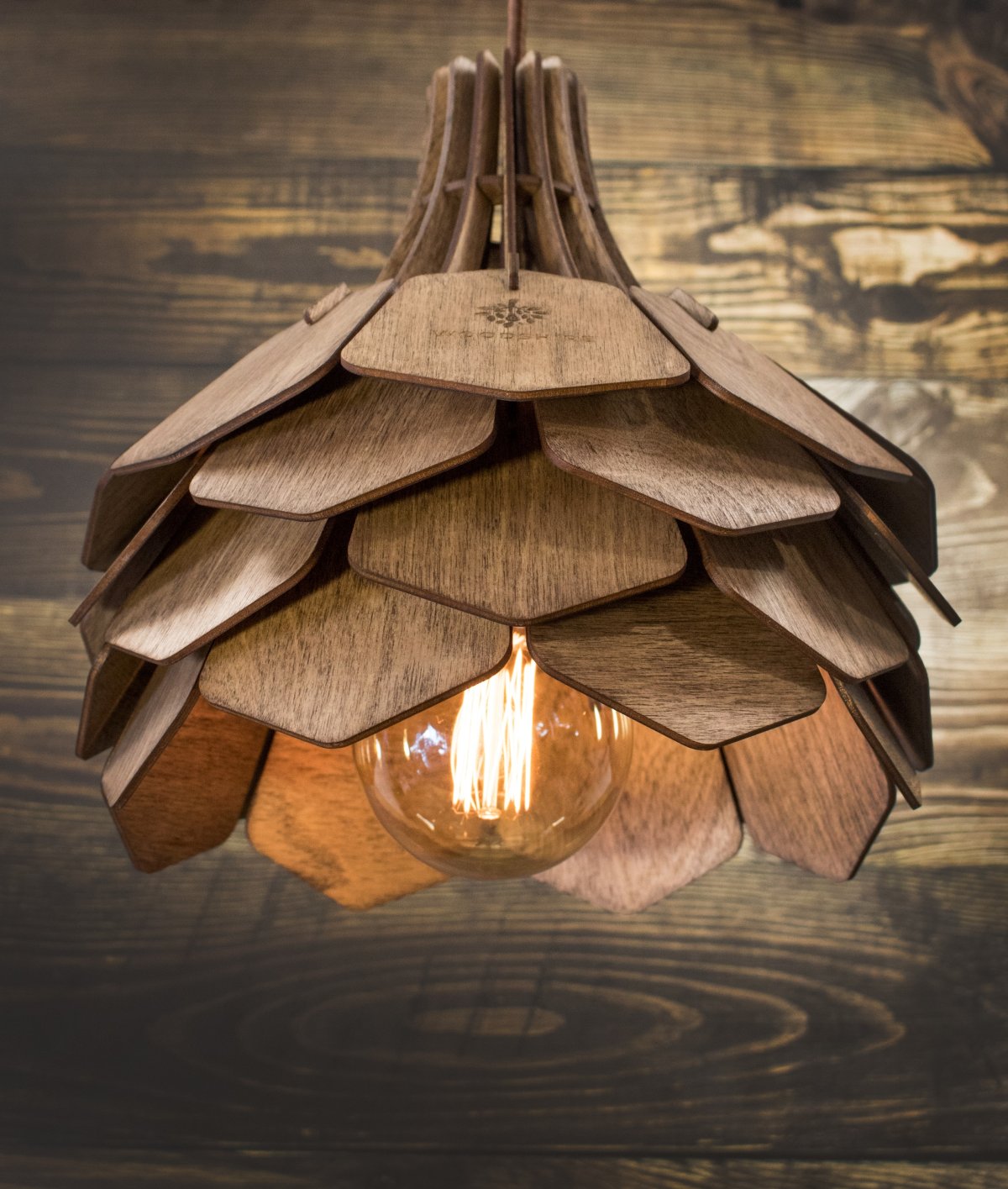 Подвесной светильник Woodshire Далия