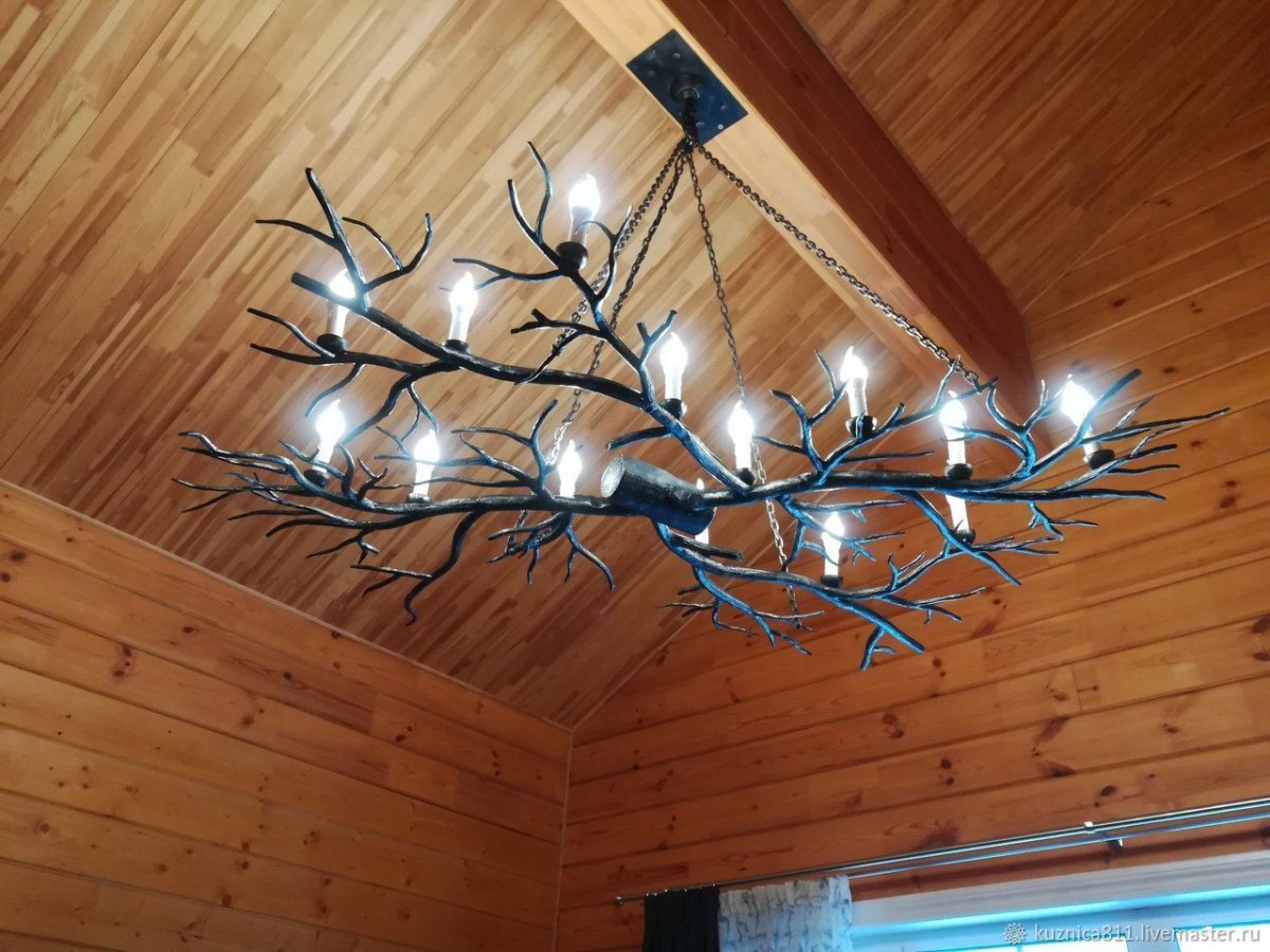 Люстра в виде веток