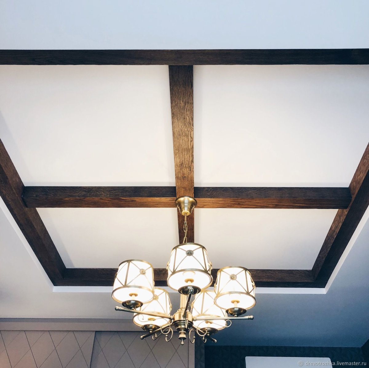 Декоративные потолочные балки