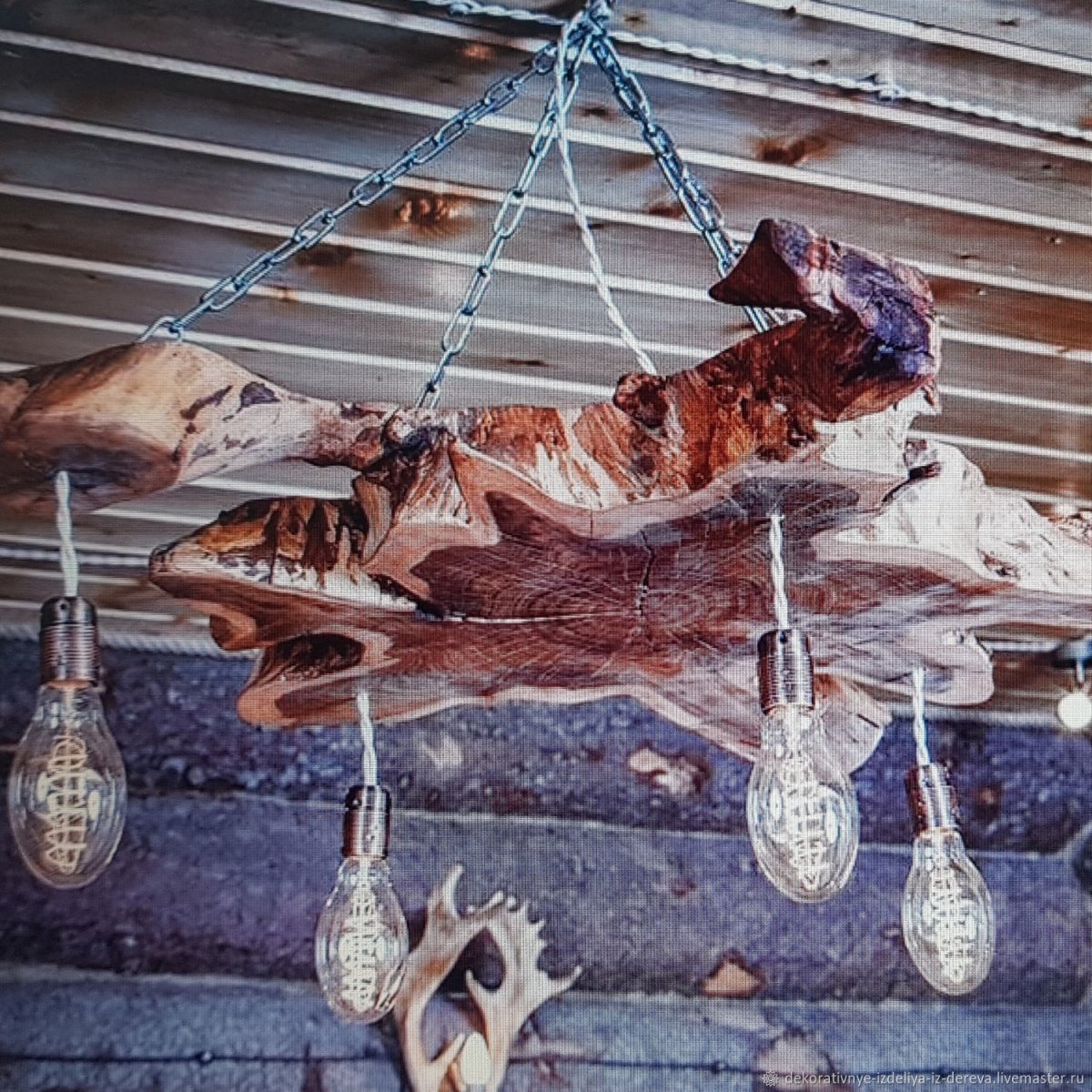 Люстра из среза дерева