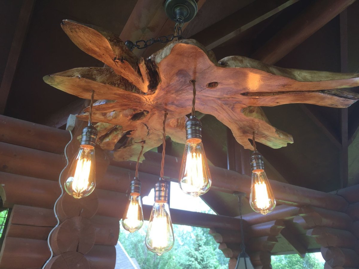 Люстры из коряг дерева
