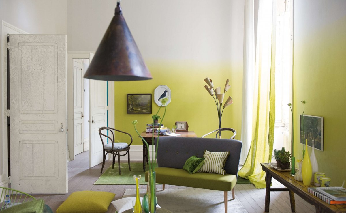 Покрасить стены в зале