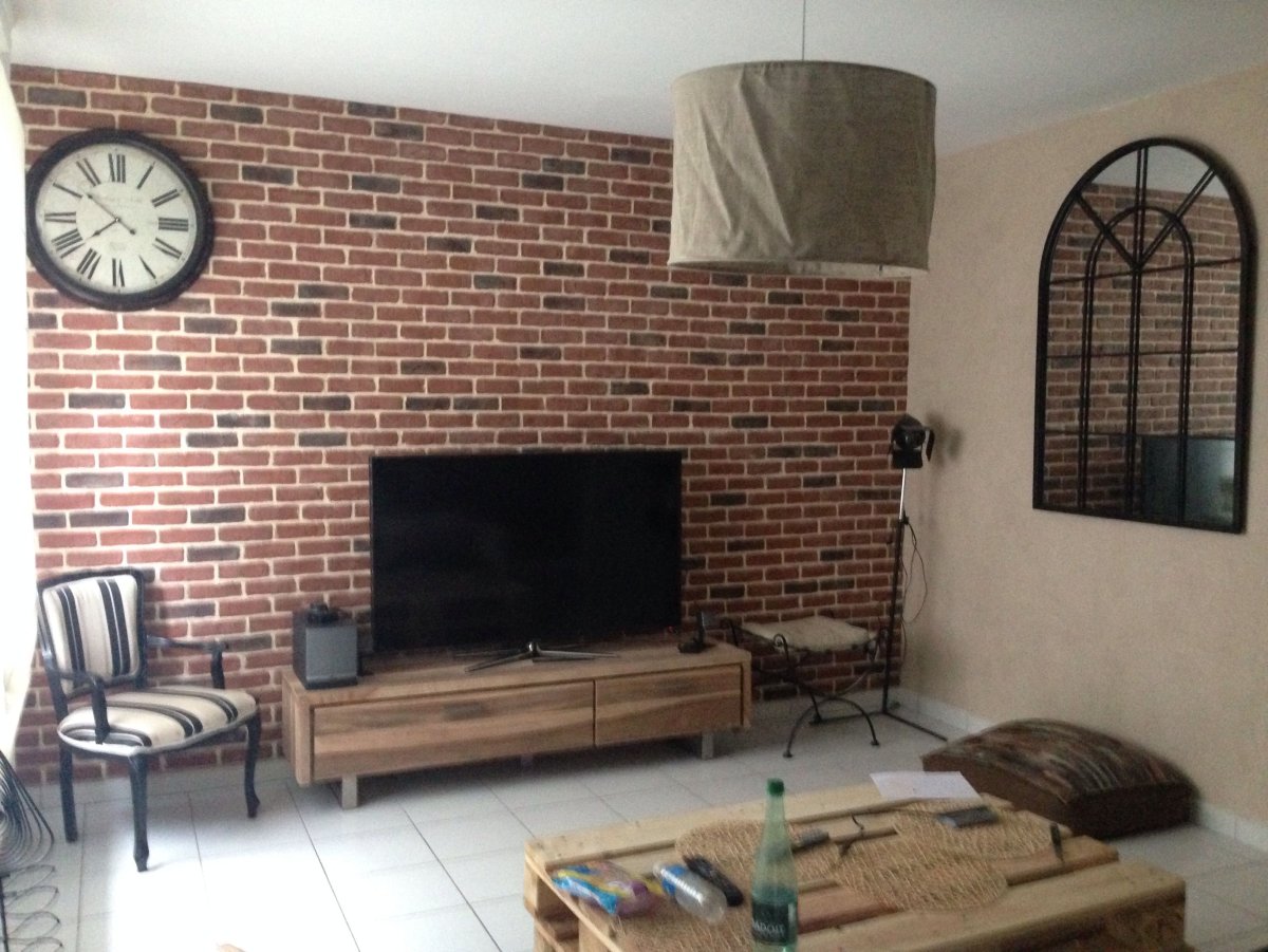 Обои под кирпич купить в Москве в Леруа Мерлен