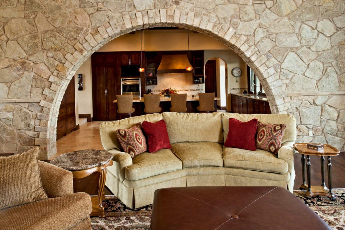 Арка с колоннами