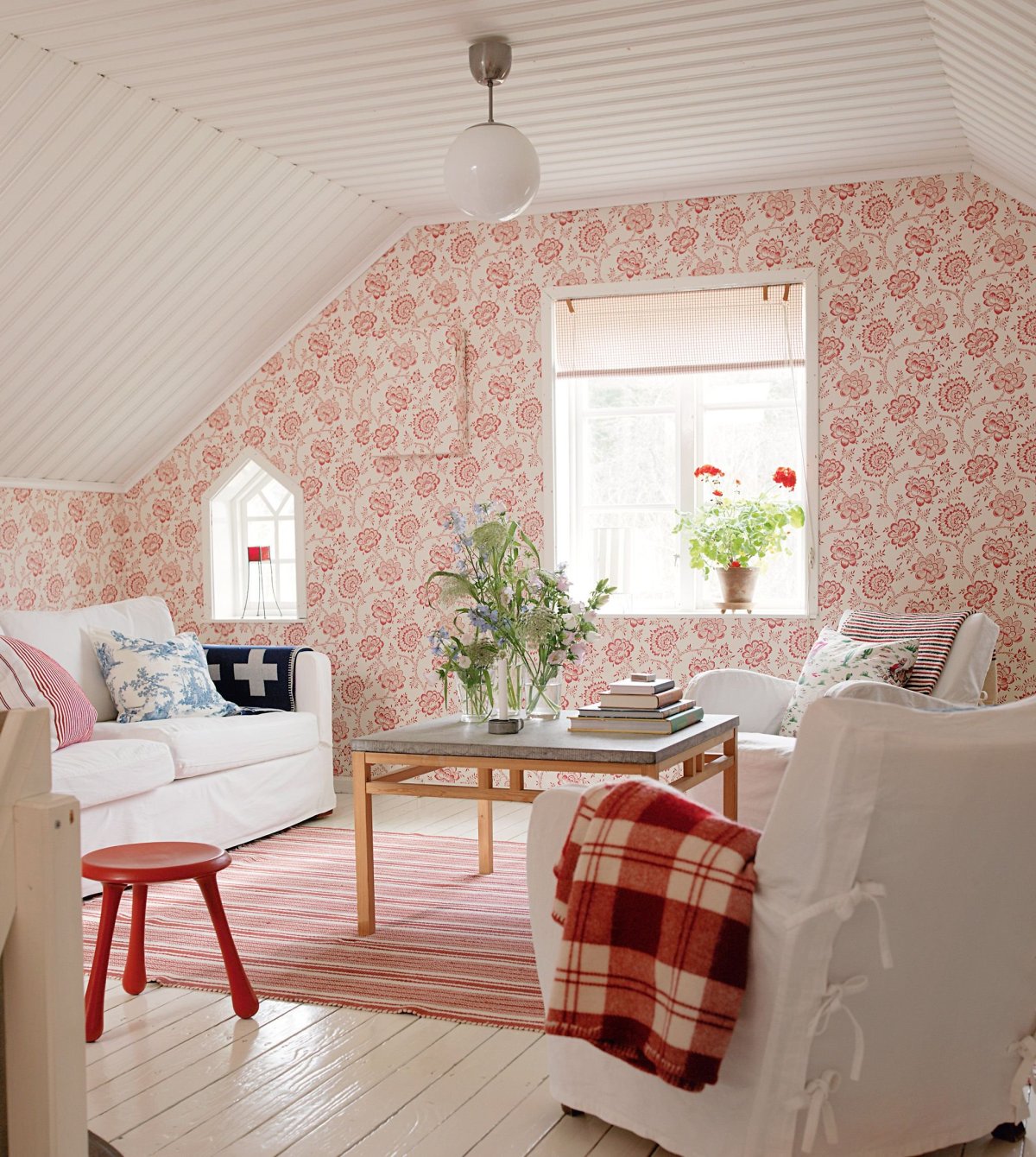 Отделка стен деревянными панелями в стиле Прованс