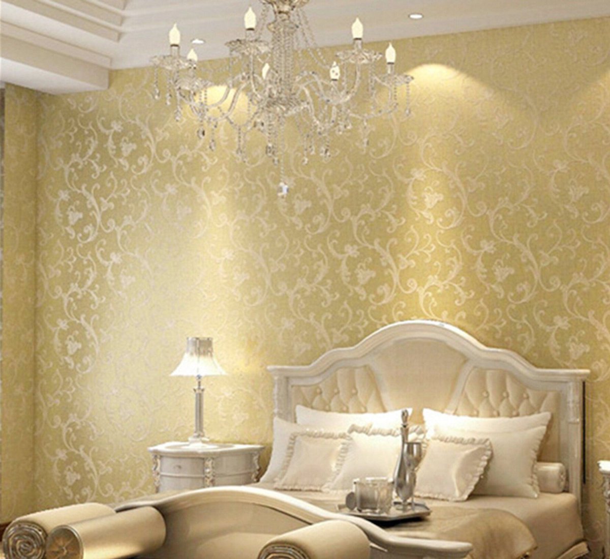 Золотые обои в интерьере