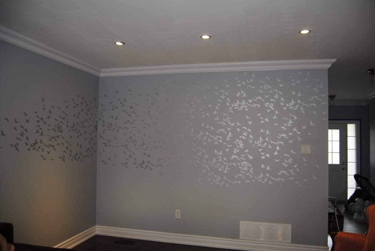 Серебристая краска для декора стен