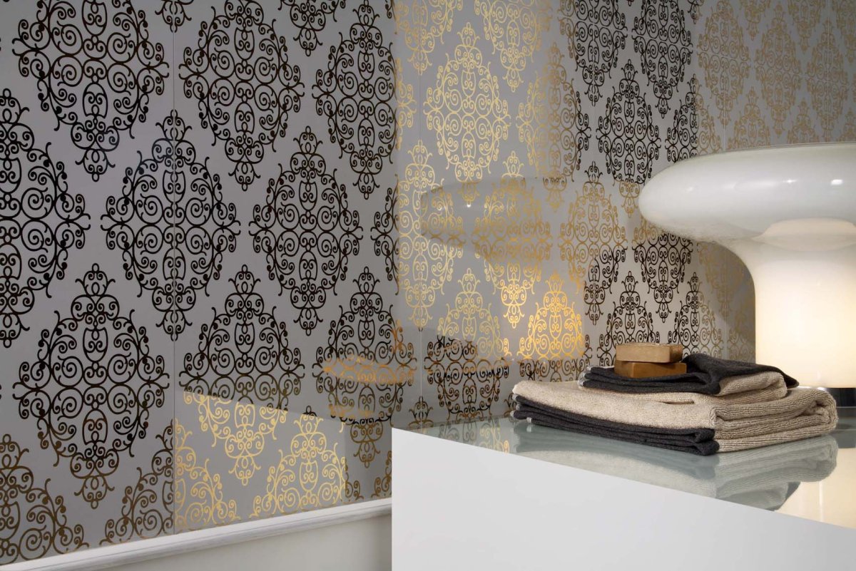 Плитка с зеркальным эффектом