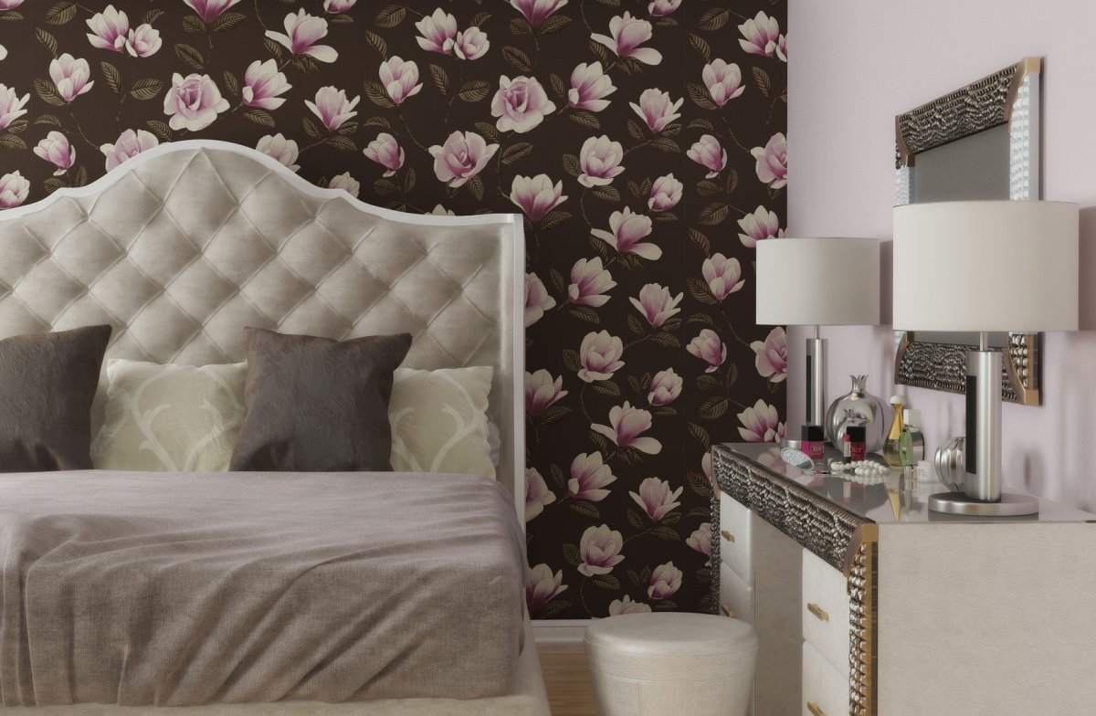 Гостиная с обоями в цветочек