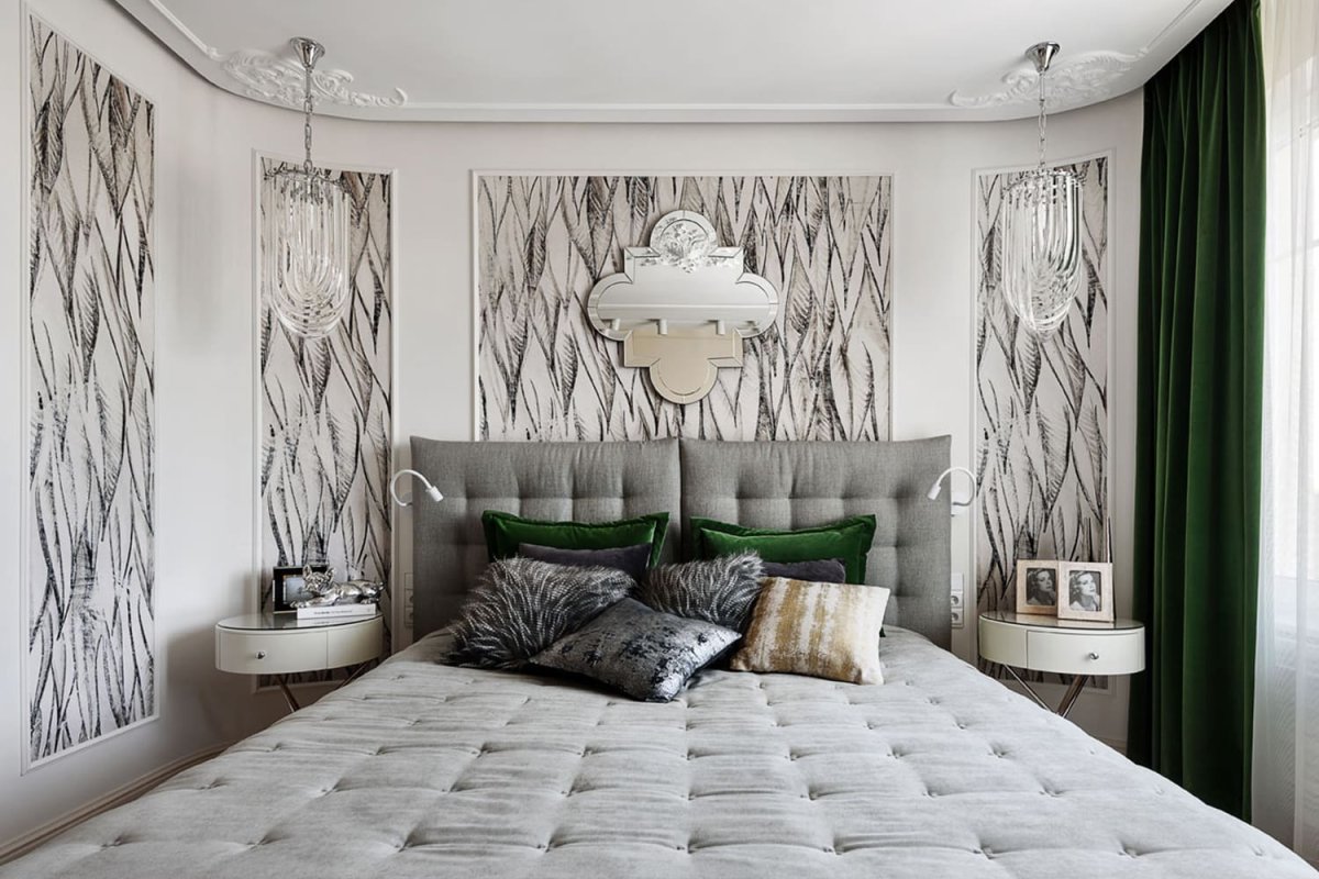 Обои с разводами в интерьере спальни