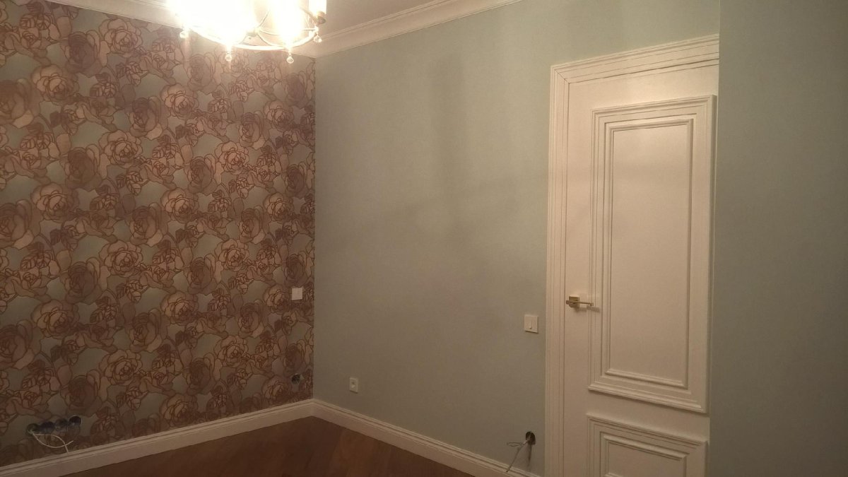 Обои и штукатурка сочетание