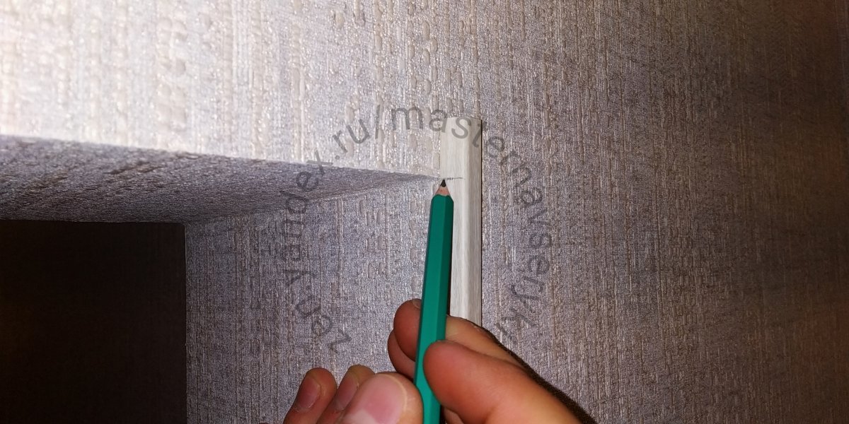 Поклейка обоев до и после