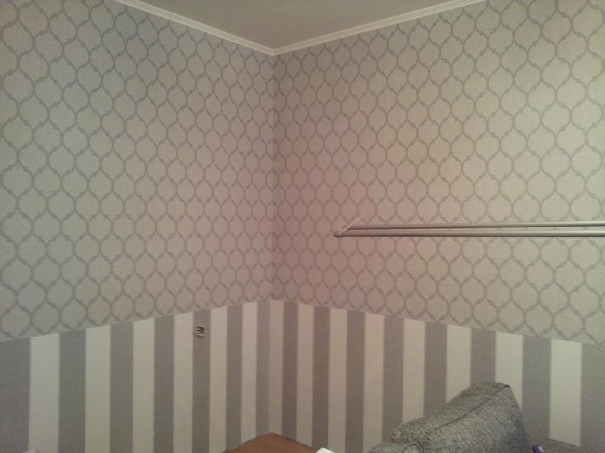 Керамический плинтус в коридоре