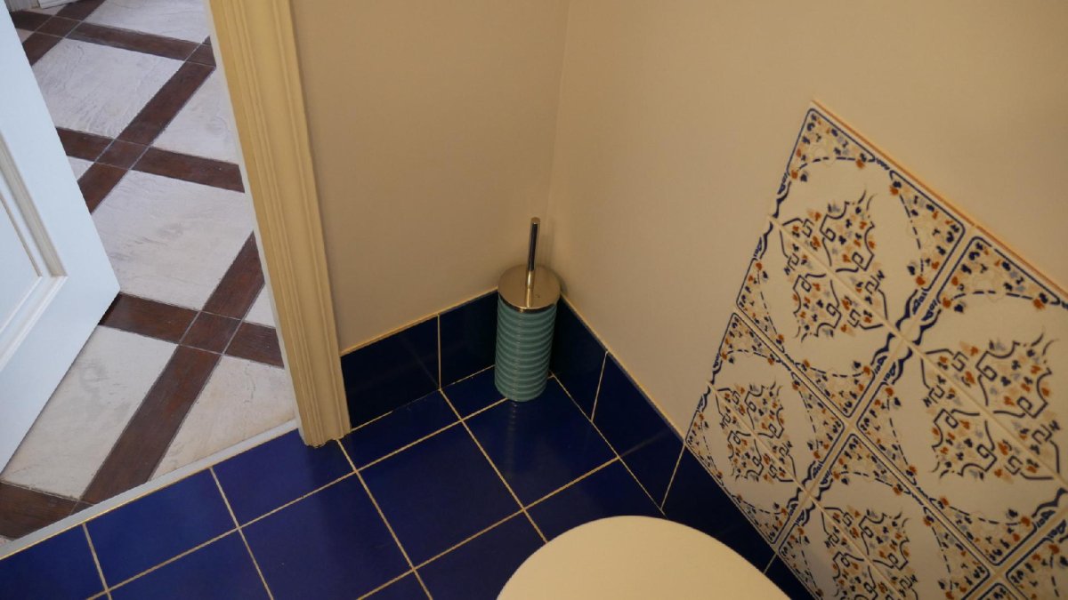 Углы плитки в ванной