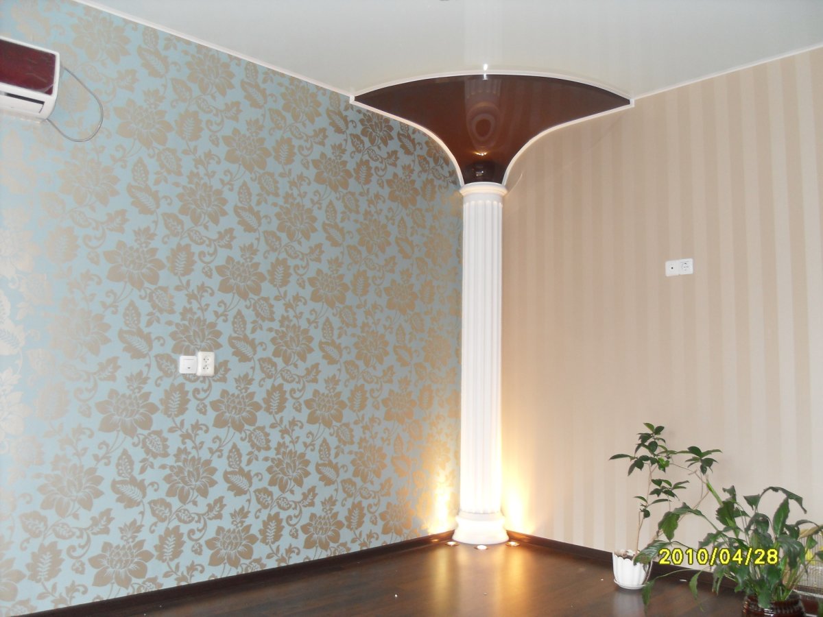 Угловые колонны для комнаты