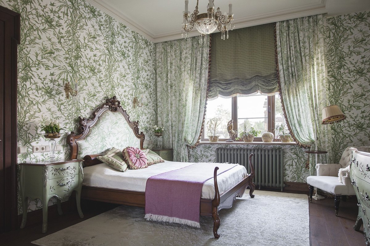 Зеленая спальня в викторианском стиле