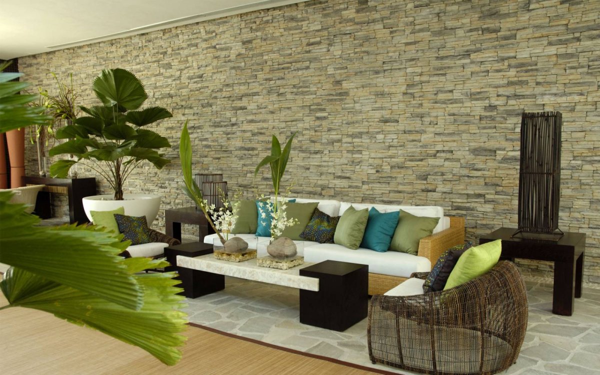 Натуральные обои в интерьере гостиной