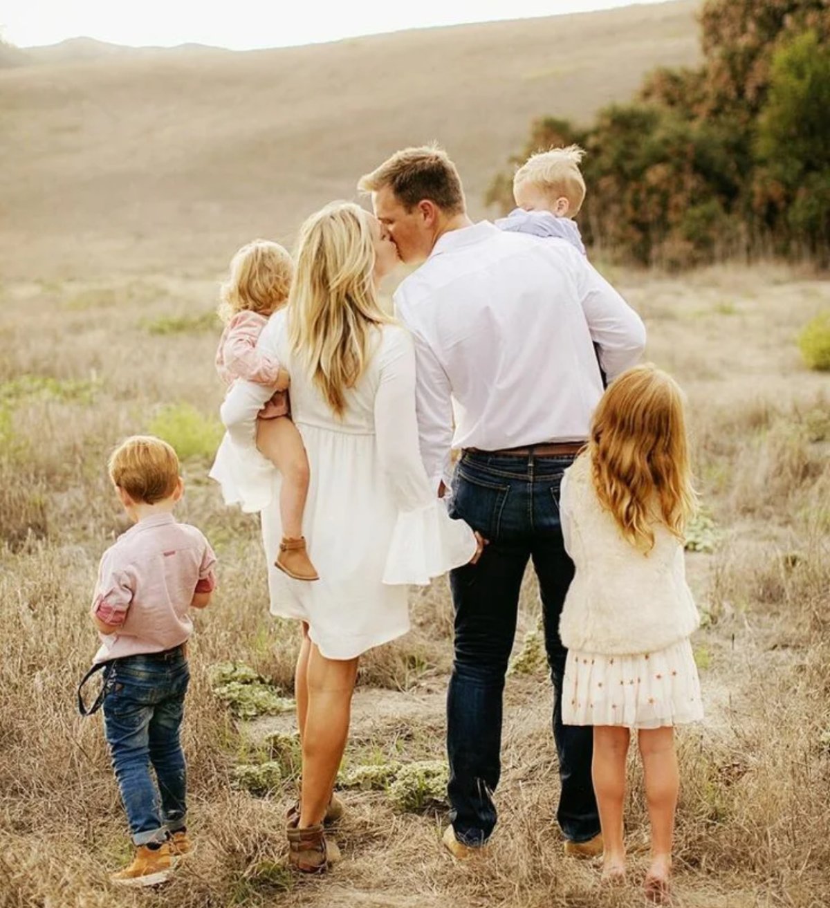 Счастливая семья