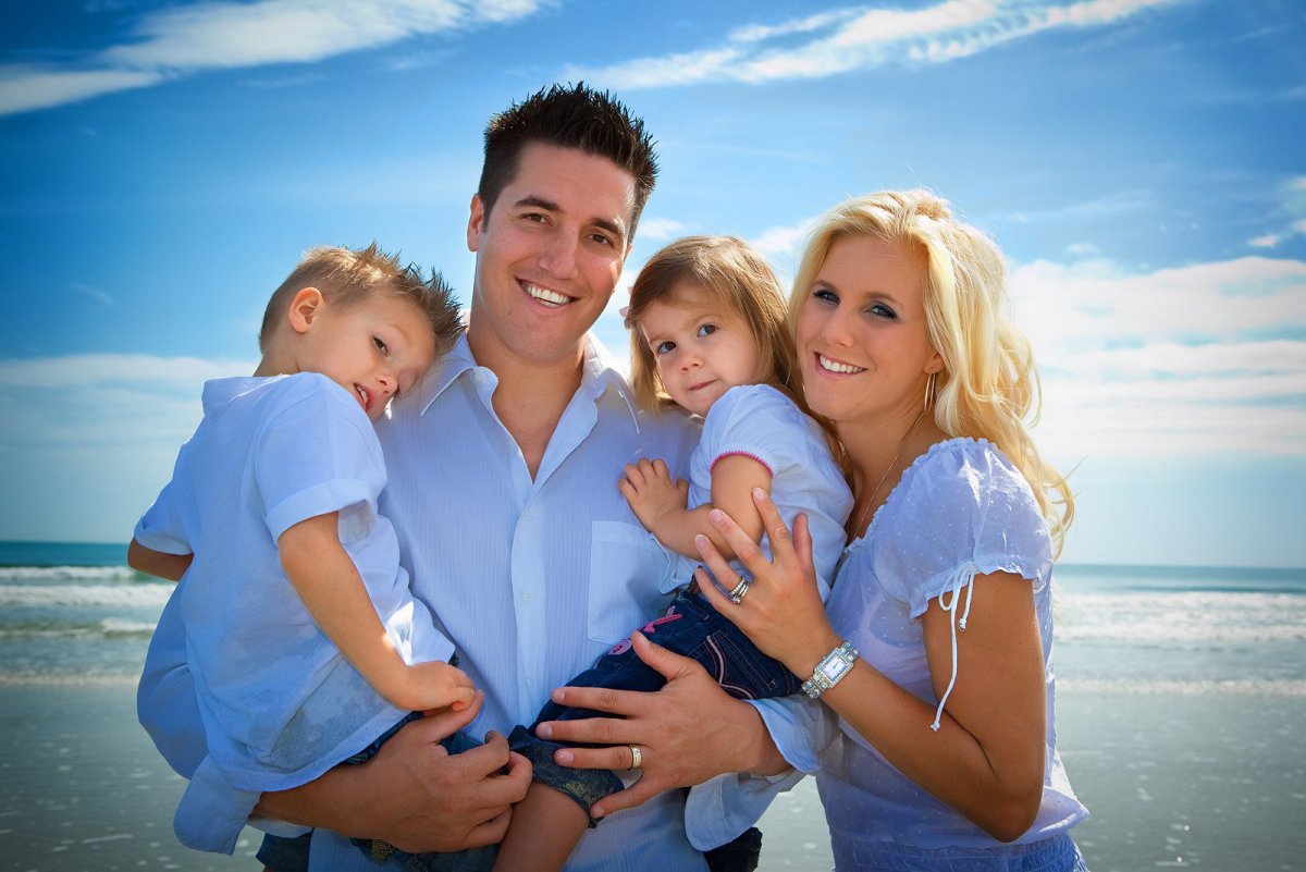 Красивая семья