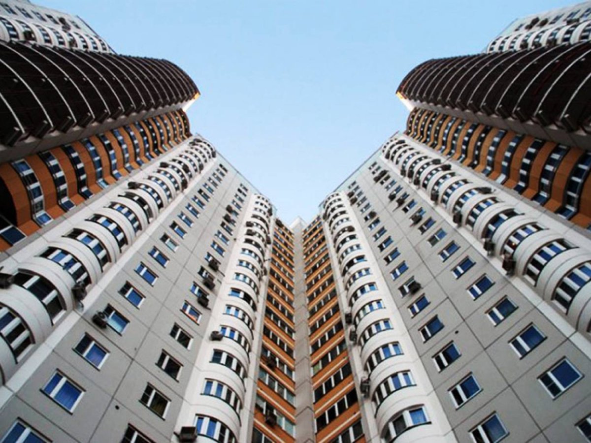 Кирпичный дом многа етажни